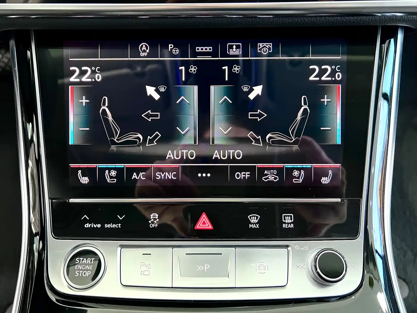 AUDI A8