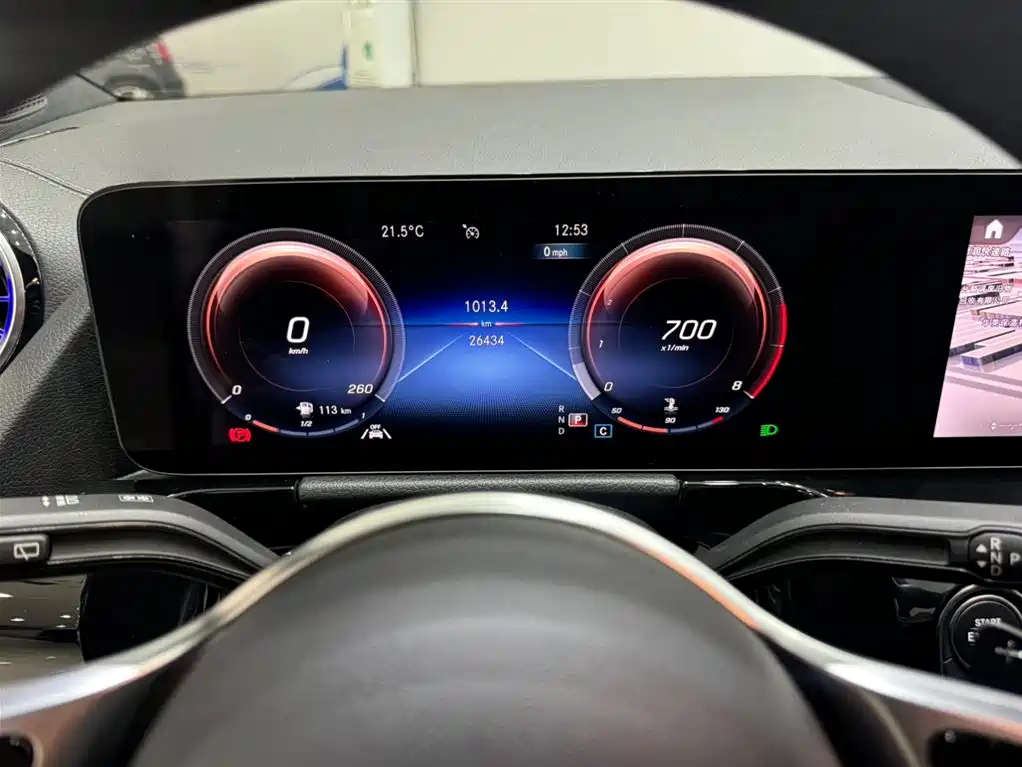 Mercedes-Benz GLA 2022 GLA 220 4MATIC фото 2