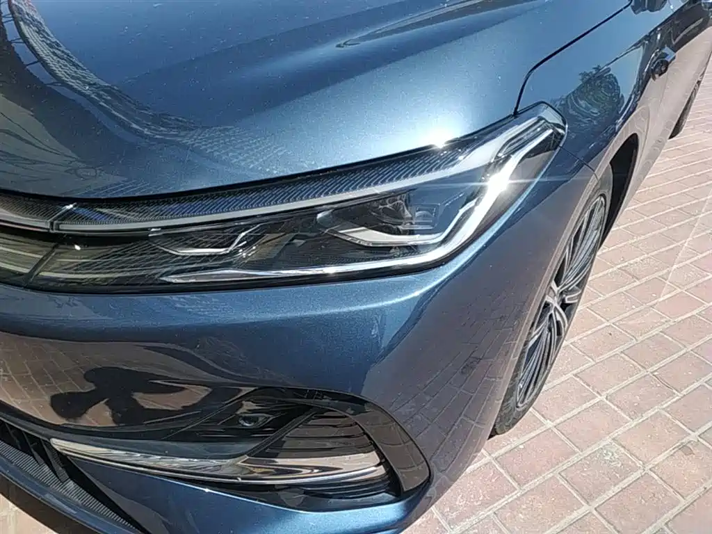 Geely Galaxy Galaxy A7 2025 EM-i фото 24
