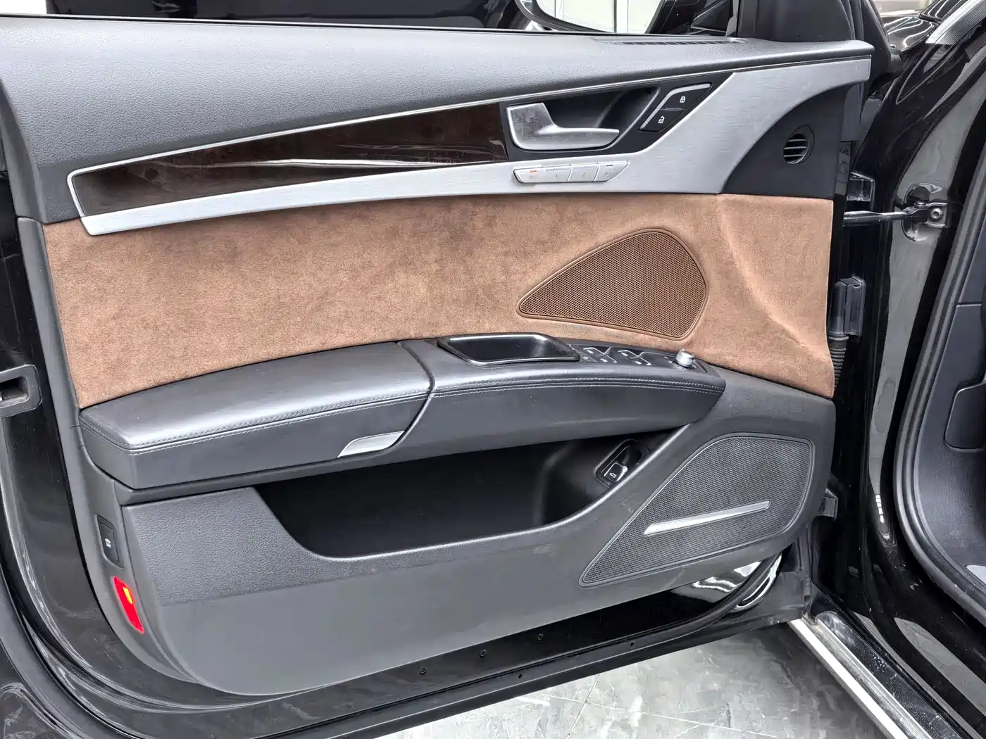 Audi A8 2013 A8L 45 TFSI quattro Luxury фото 9