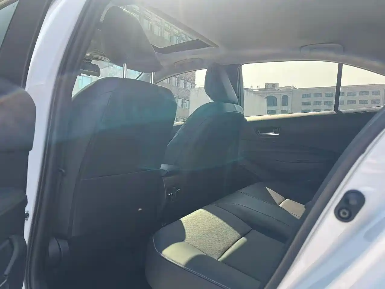 Toyota Corolla 2024 Model 1.8L Smart Hybrid Elite Edition фото 6