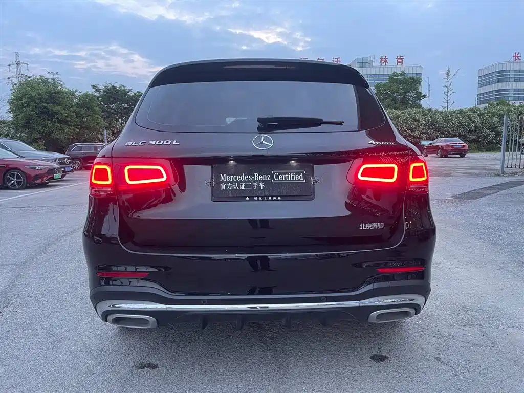Mercedes-Benz GLC 2022 GLC 300 L 4MATIC Dynamic Collector's Edition фото 7