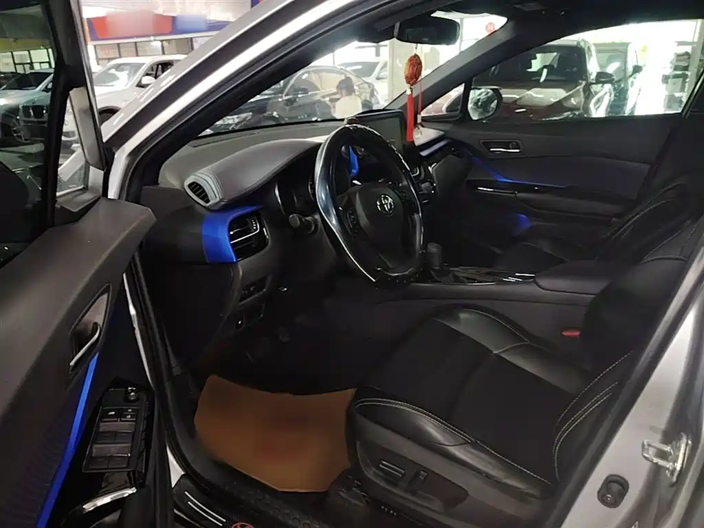 Toyota IZOA 2020 2.0L Yi Xiang Edition фото 16