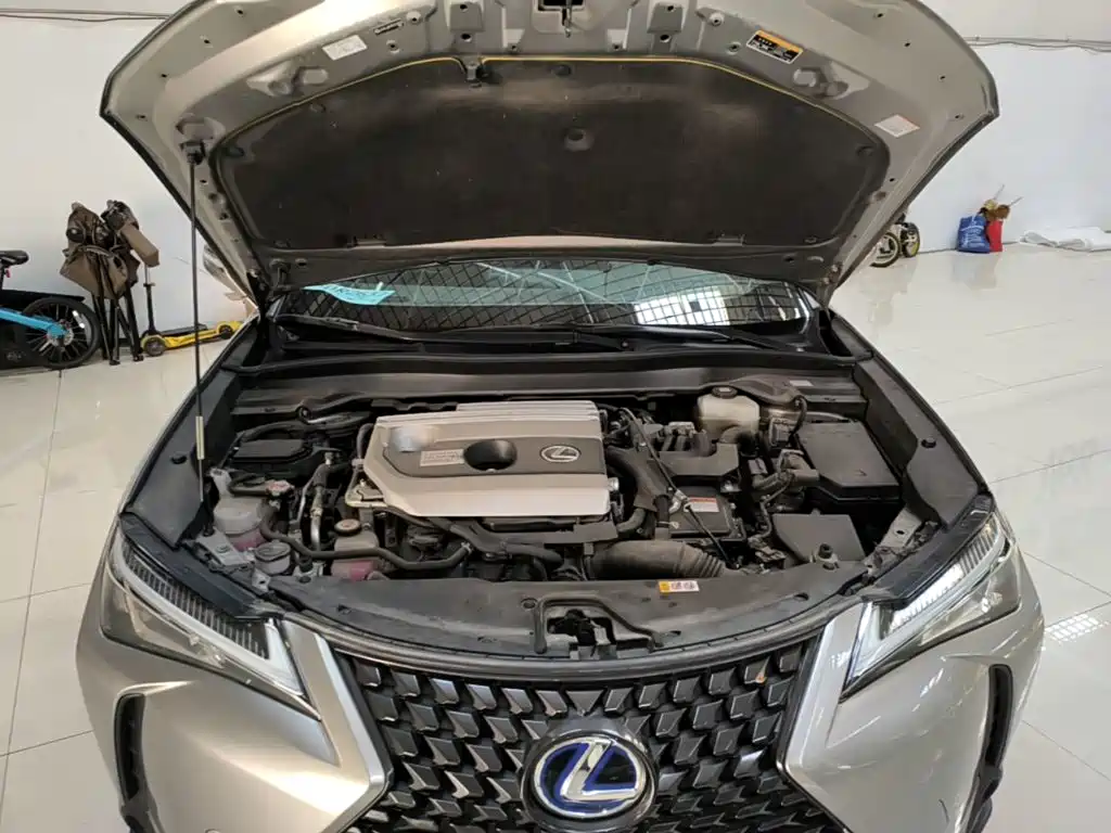 Photo 20 - Lexus UX