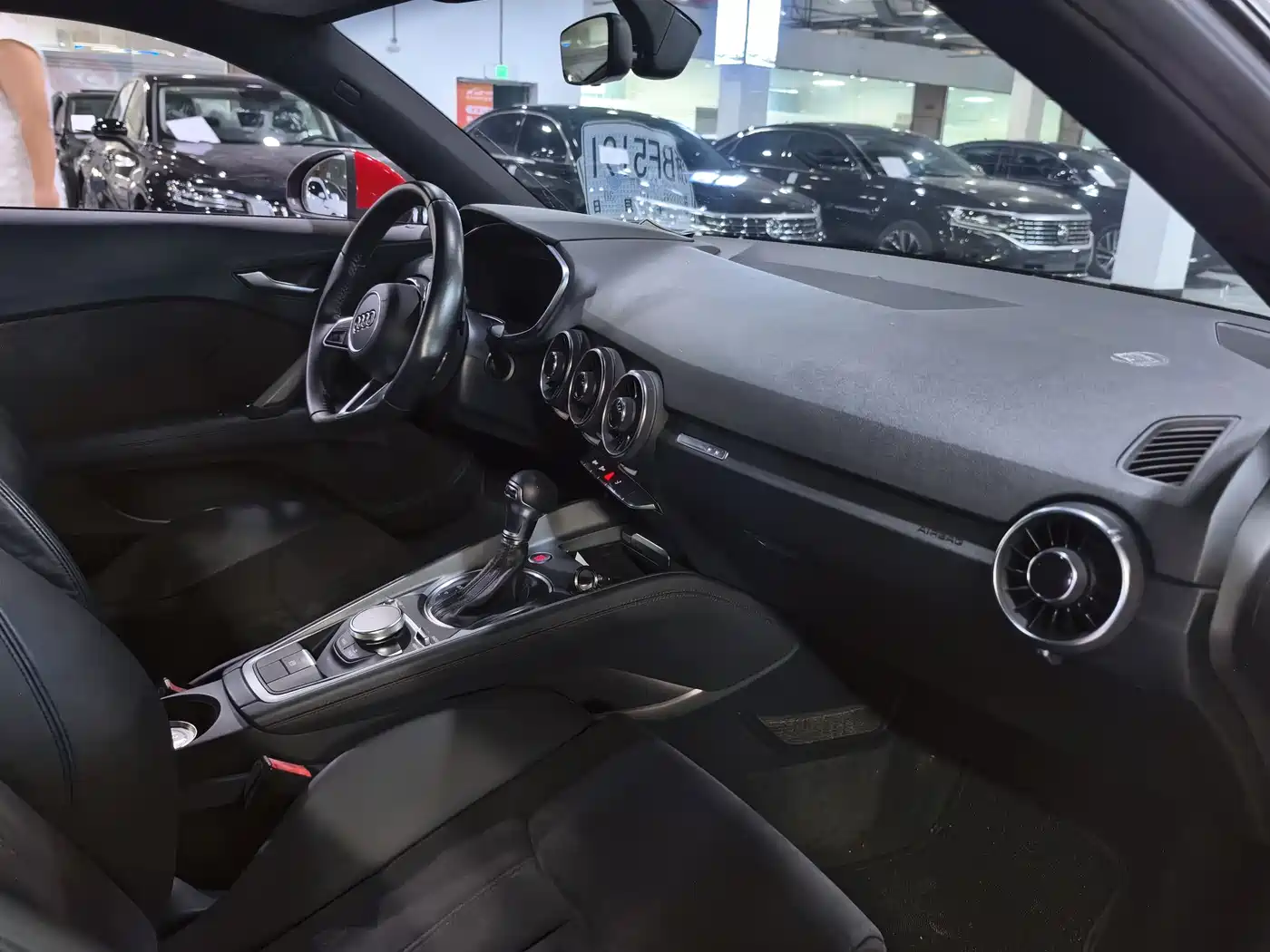 Audi TT 2015 TT Coupe 45 TFSI фото 12