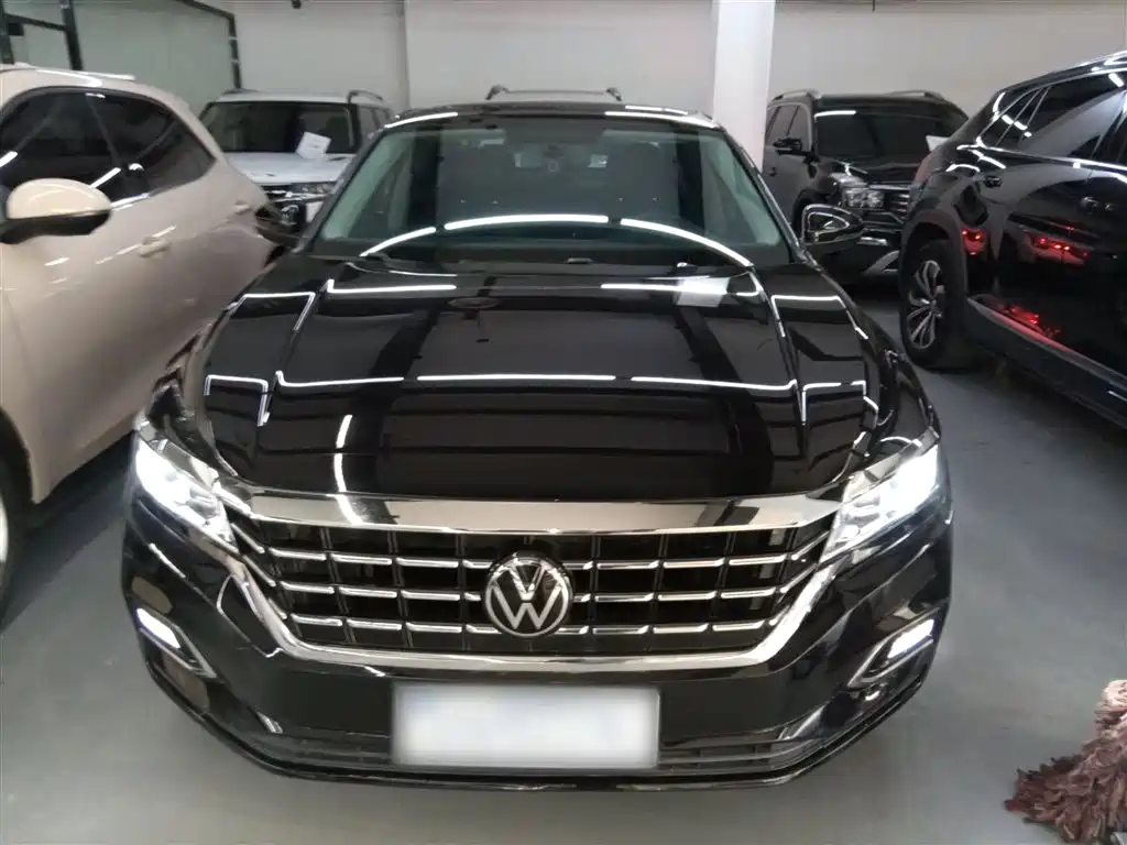 Volkswagen Passat 2020 Facelift 280TSI Business Version China VI фото 3