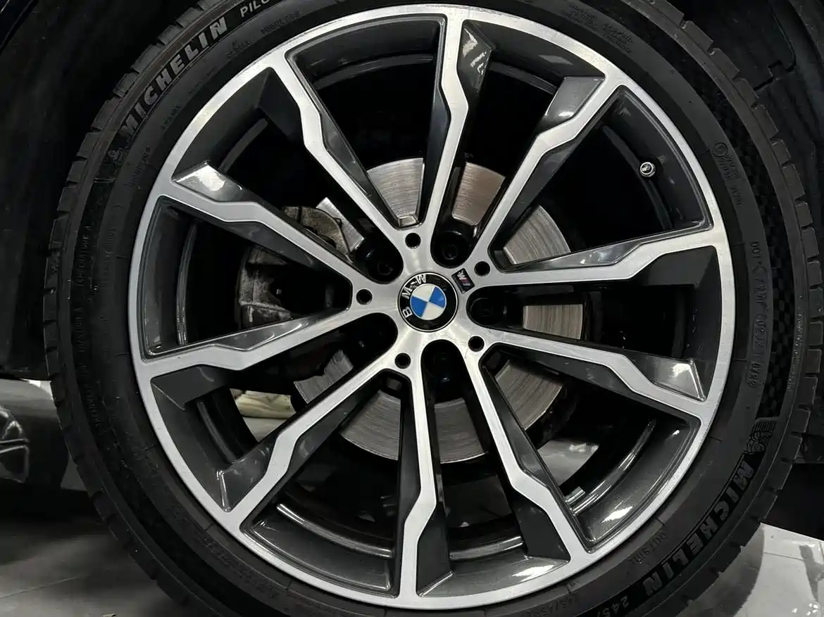BMW X4 2022 Facelift xDrive 30i M Sport Shadow Edition фото 16