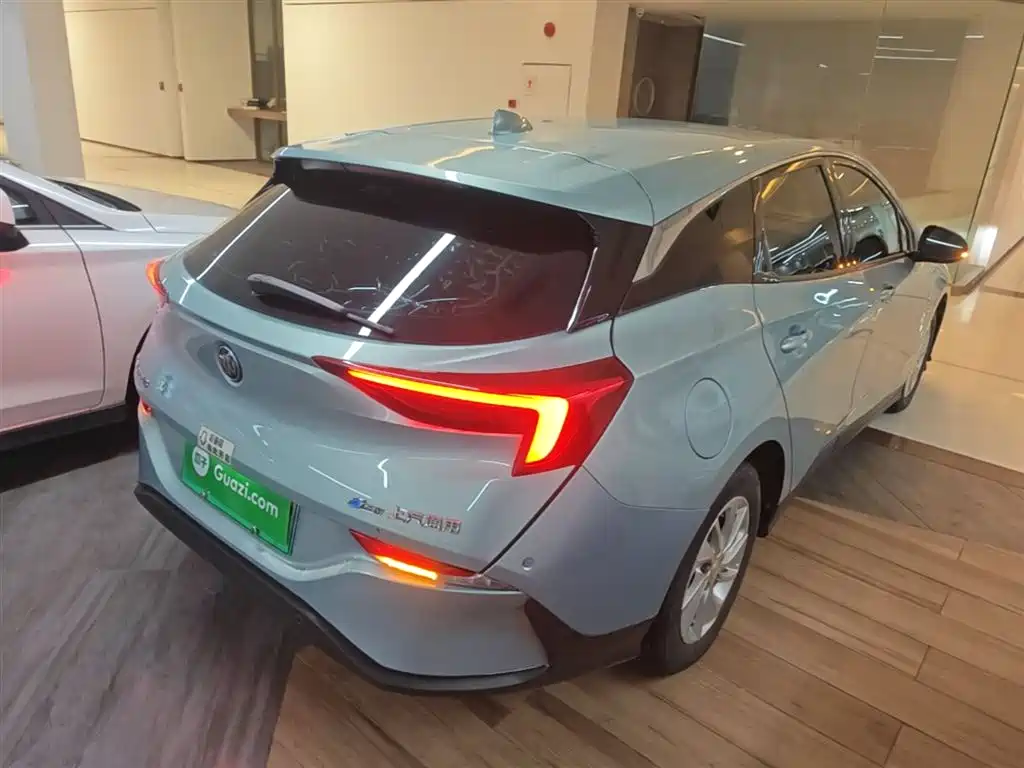 Buick Velite 6 2022 PHEV Connected Fashion фото 5