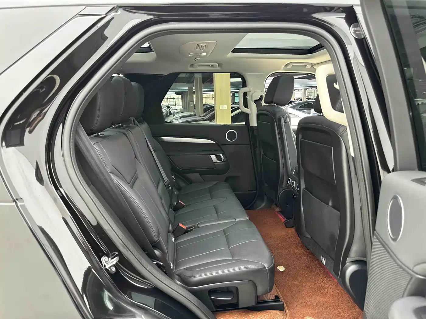 Land Rover Discovery 2020 3.0 SC V6 30th Anniversary Special Edition фото 3