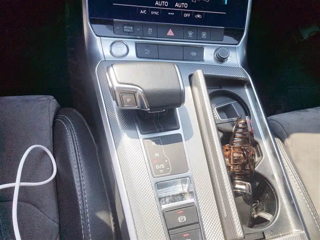 Audi A6L 2020 45 TFSI Premium Dynamic фото 6
