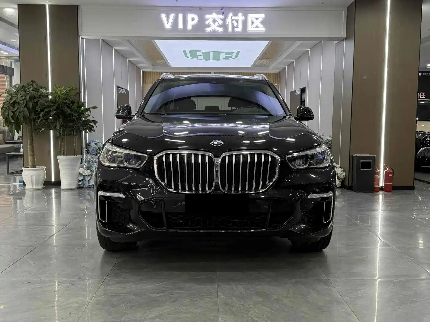 Фото 2 - BMW X5