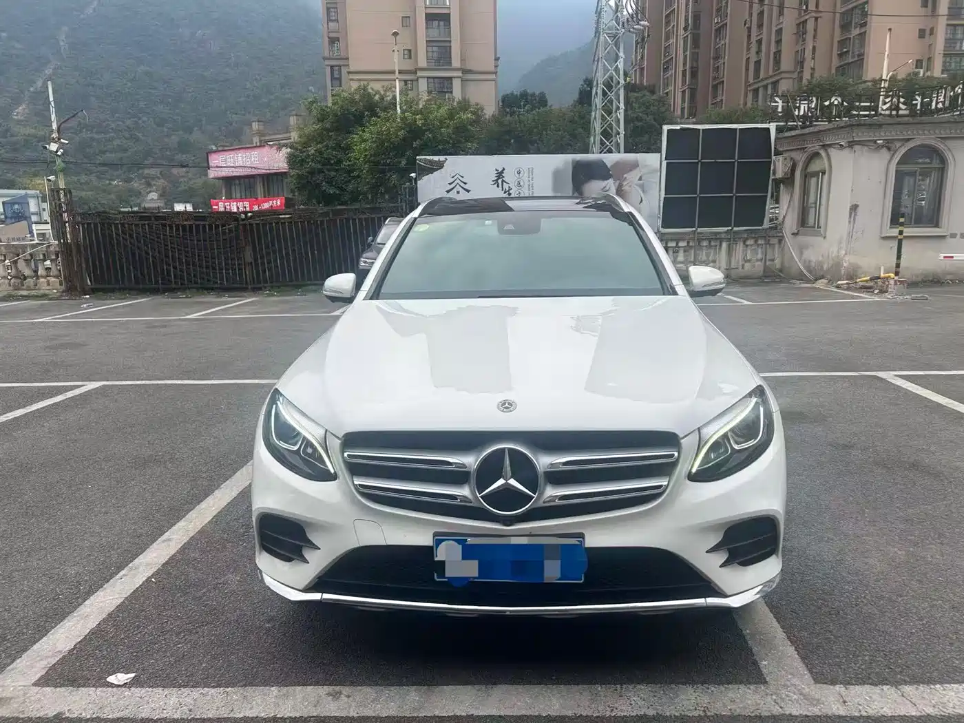Mercedes-Benz GLC 2019 GLC 260 L 4MATIC Luxury фото 2