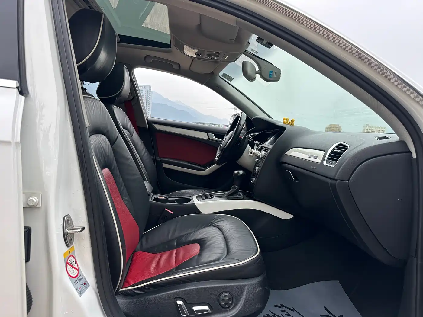 Audi A4L 2013 40 TFSI quattro Personality Sport фото 12