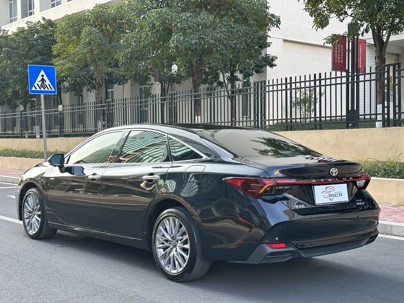 Toyota Avalon 2024 Model Hybrid 2.0L Prestige Edition фото 6