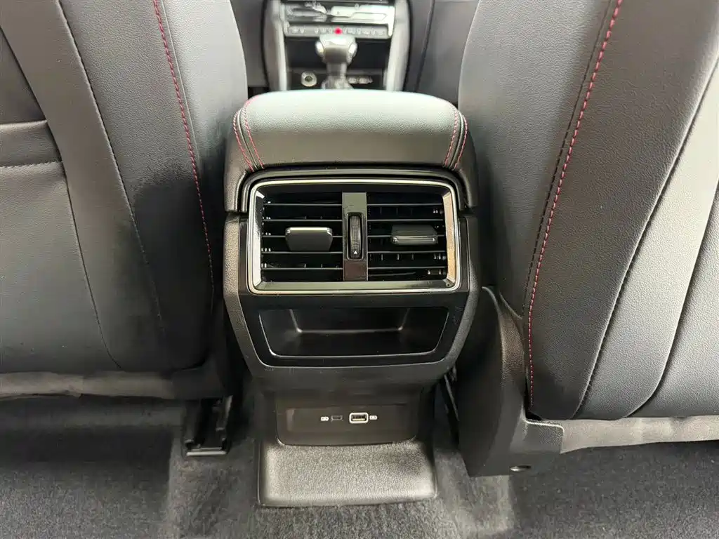 Škoda Karoq 2022 TSI280 Luxury Edition фото 13