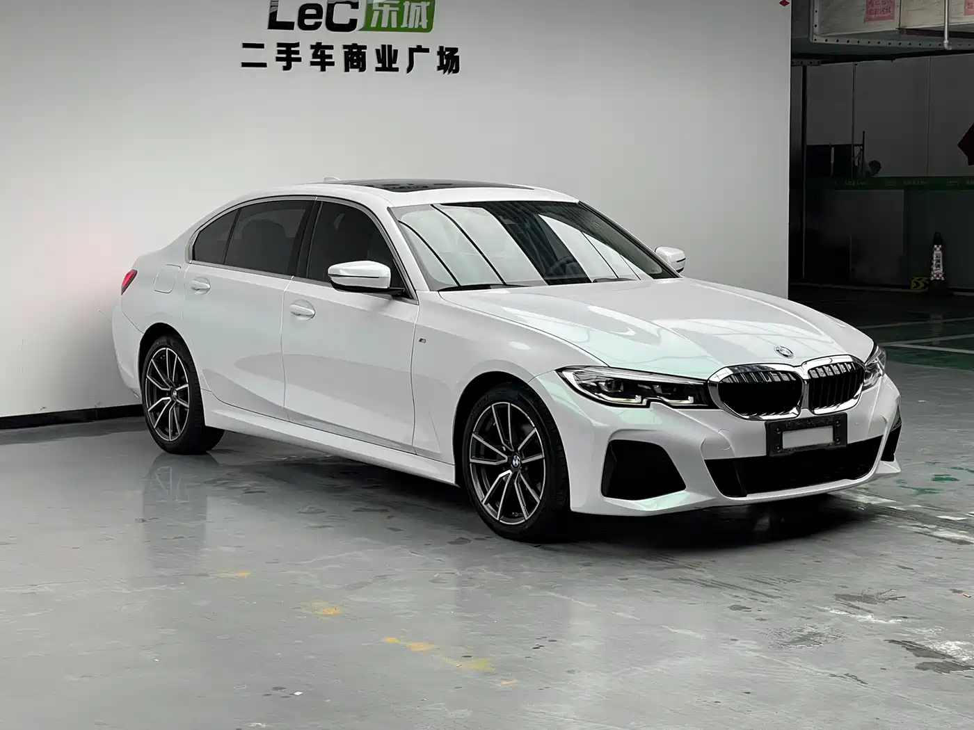 BMW 3 Series 2021 320Li M Sport Package фото 3