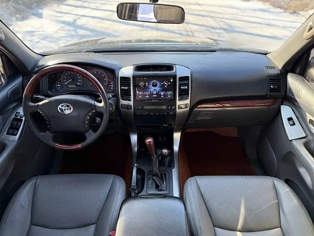 Toyota Prado 2004 4.0L Automatic GX фото 6