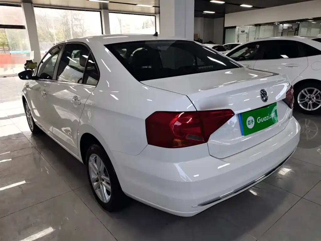 Volkswagen Jetta 2017 1.5L Automatic Comfort фото 5
