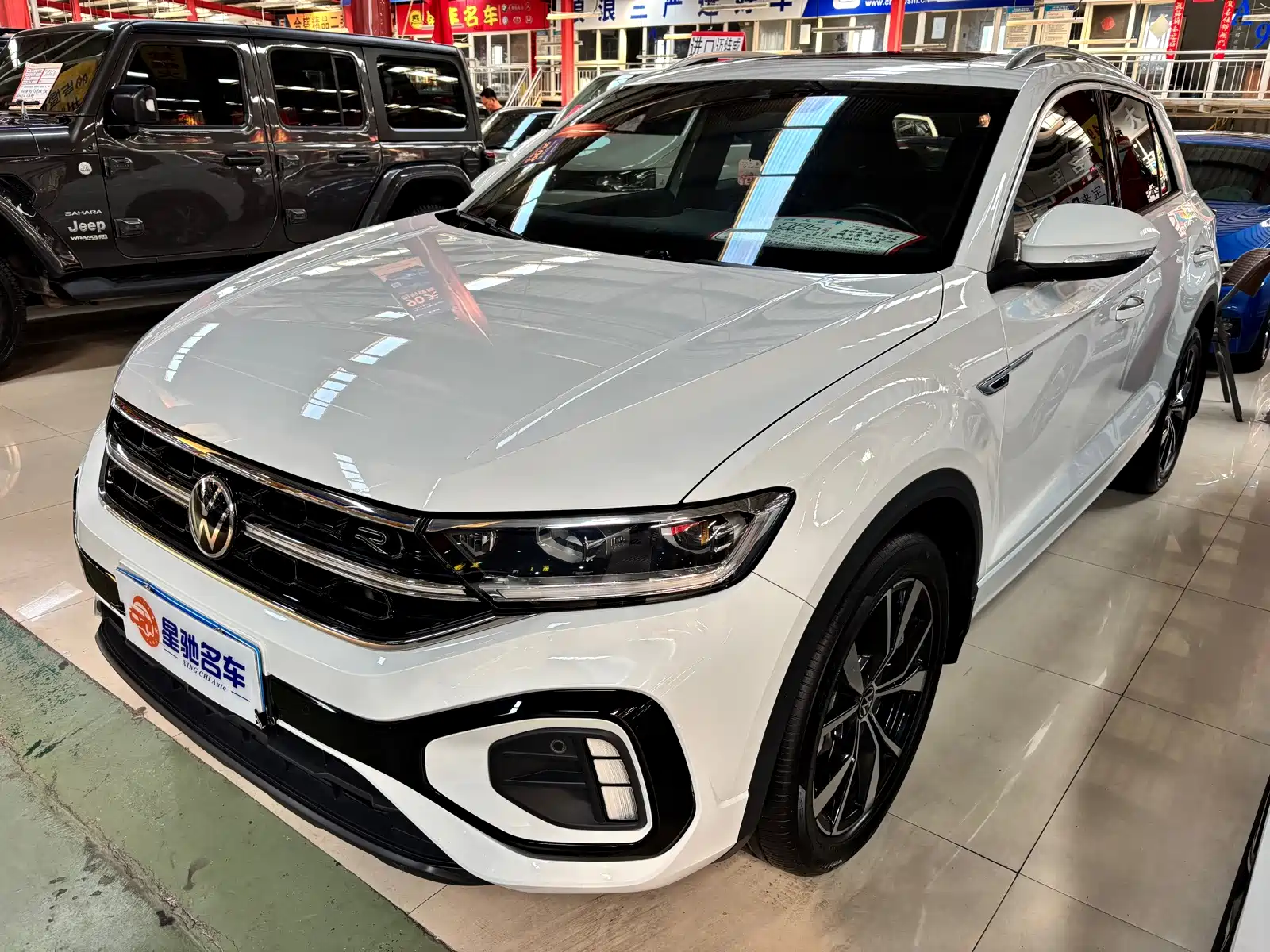 Фото 1 - Volkswagen T-ROC