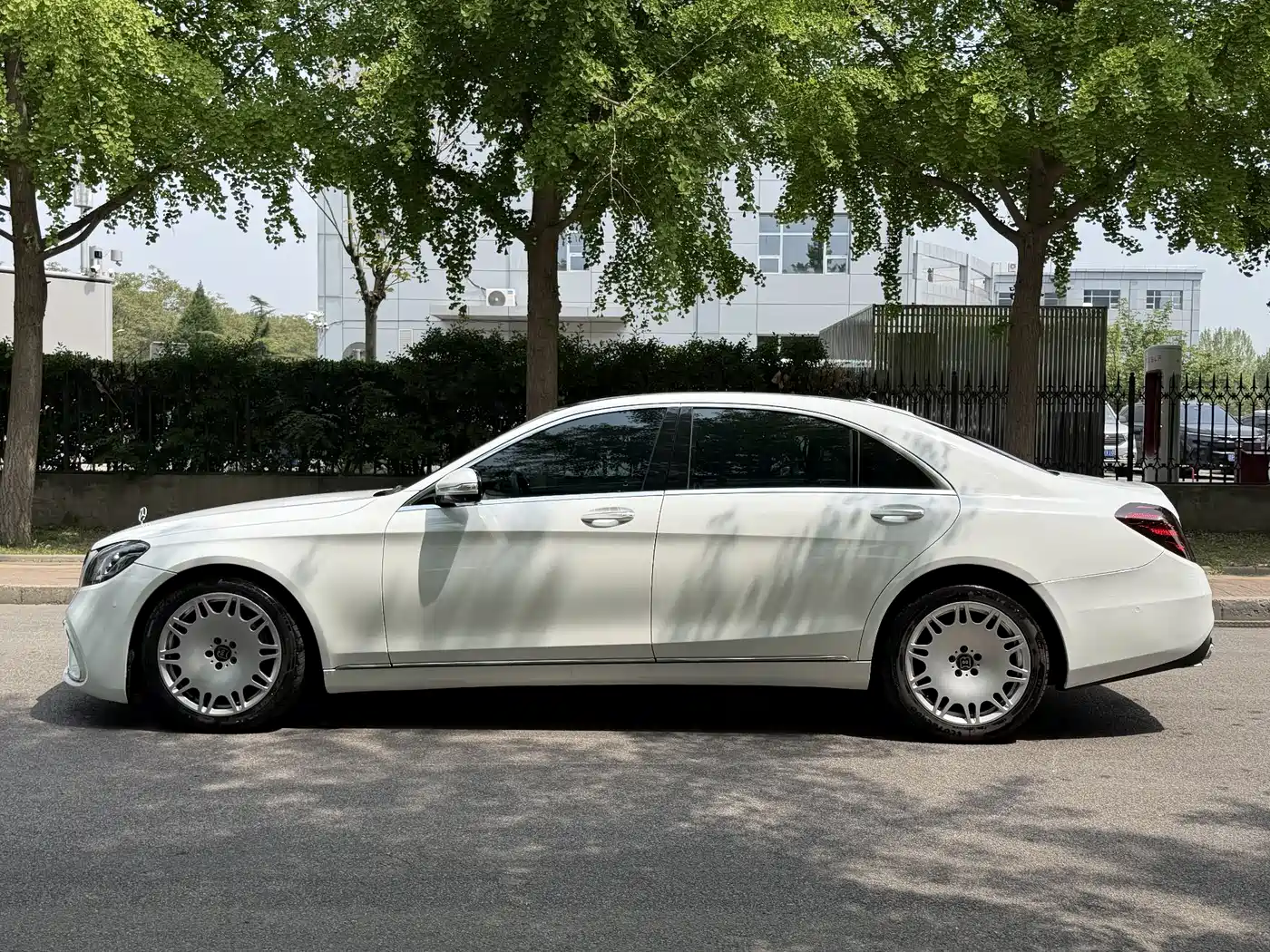 Mercedes-Benz S-Class 2016 S 320 L Luxury фото 4