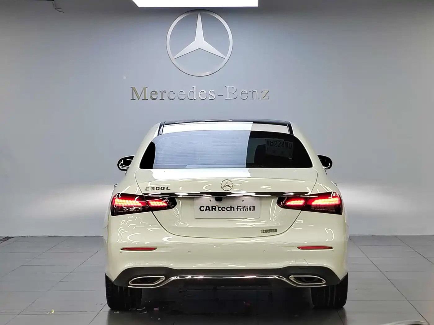 Mercedes-Benz E-Class, миниатюра 5