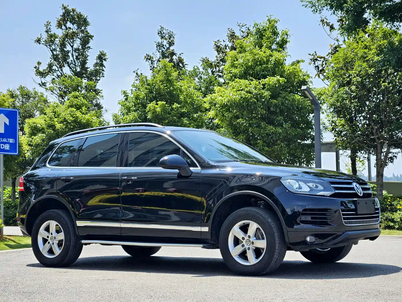 Volkswagen Touareg 2011 3.0TSI Comfort фото 3
