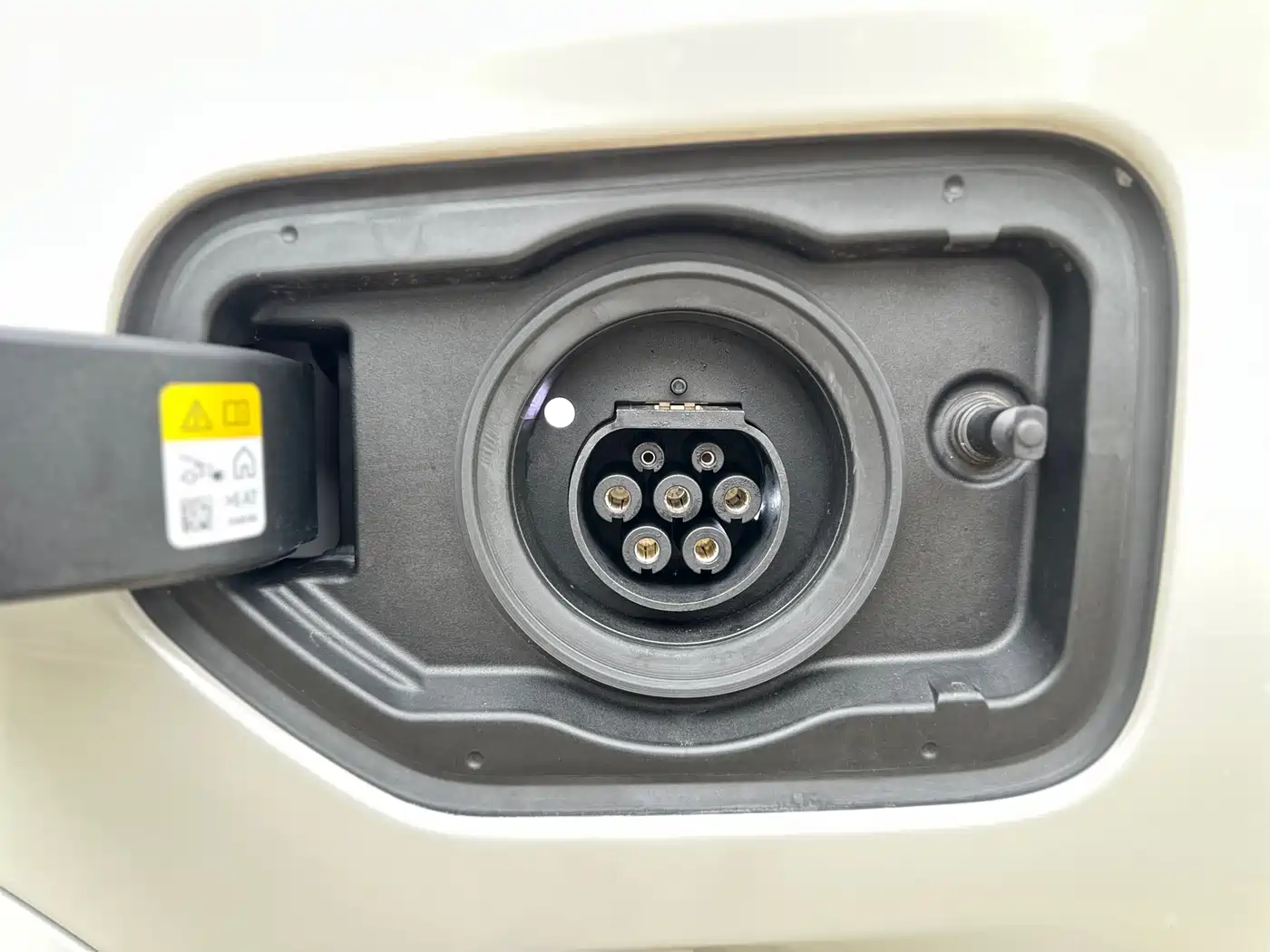 BMW iX3 2022 Leading Edition фото 19