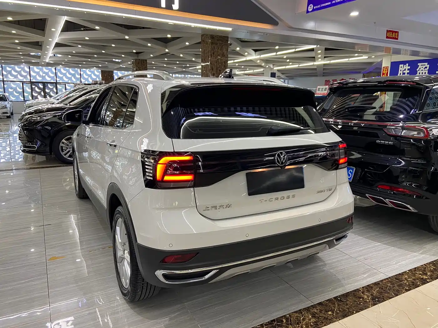 Volkswagen T-Cross 2022 280TSI DSG Comfort Edition фото 6
