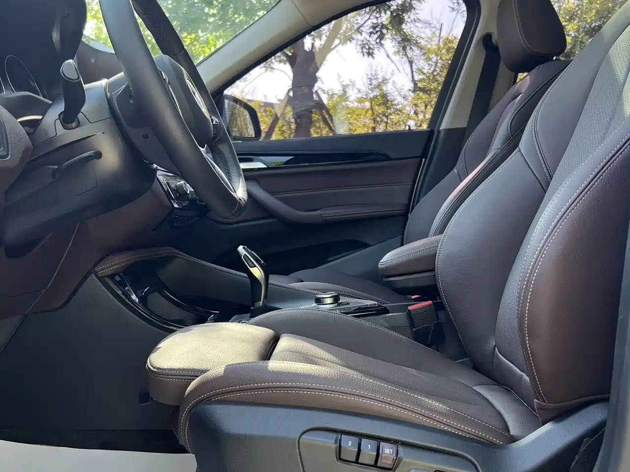 BMW X1 2022 sDrive20Li Premium фото 17