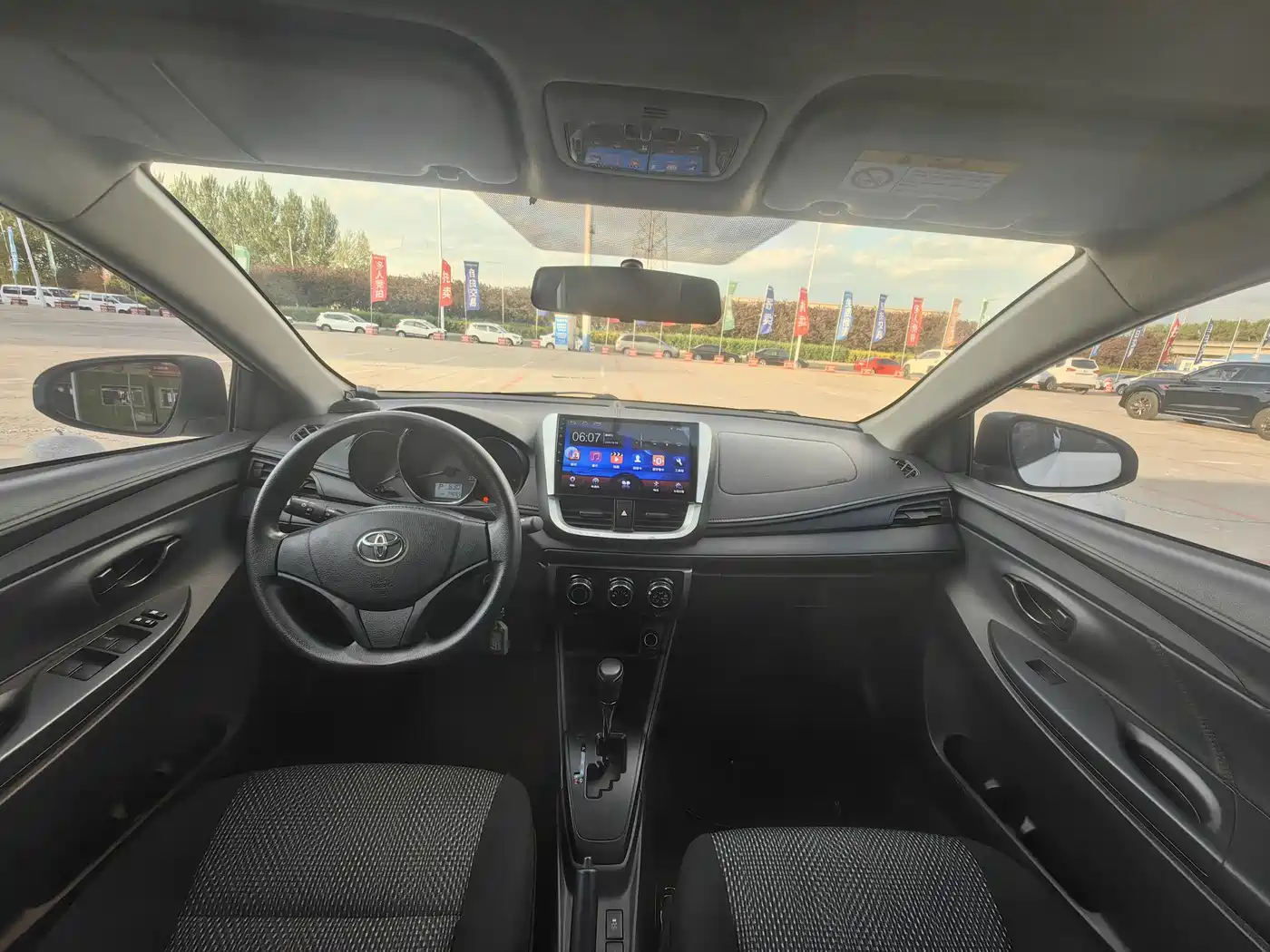 Toyota Vios 2017 1.5L CVT Pioneer фото 5