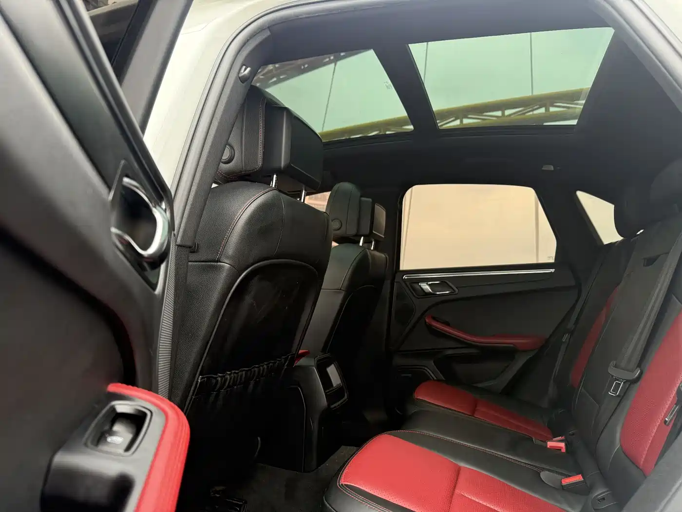 Porsche Macan 2016 Macan 2.0T фото 6