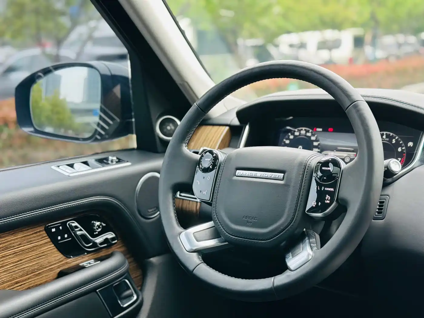 Land Rover Range Rover 2019 3.0 SCV6 Heritage Edition фото 7