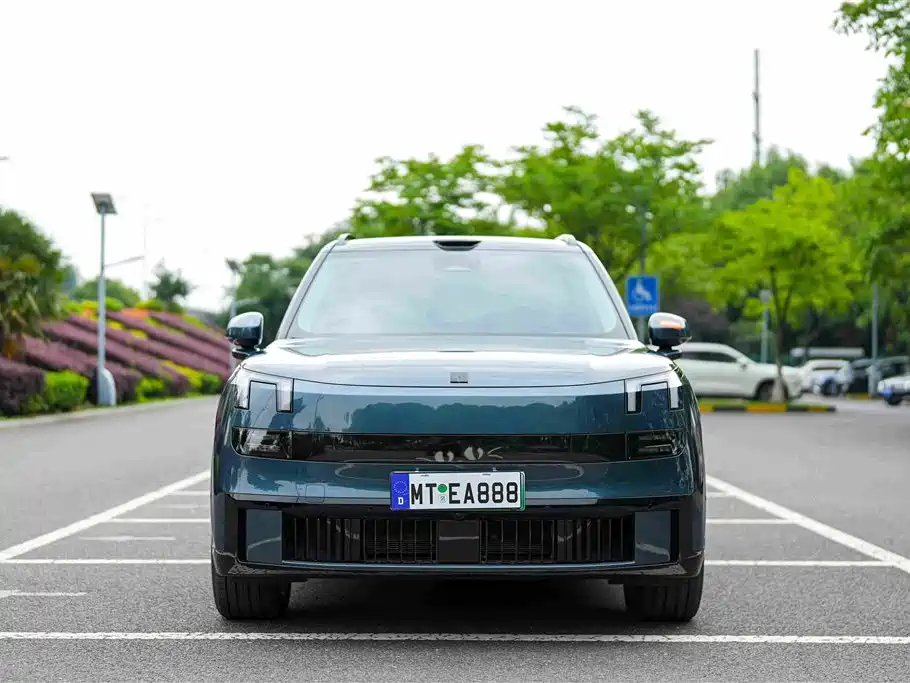 Lynk & Co 900 2025 1.5T Ultra фото 2