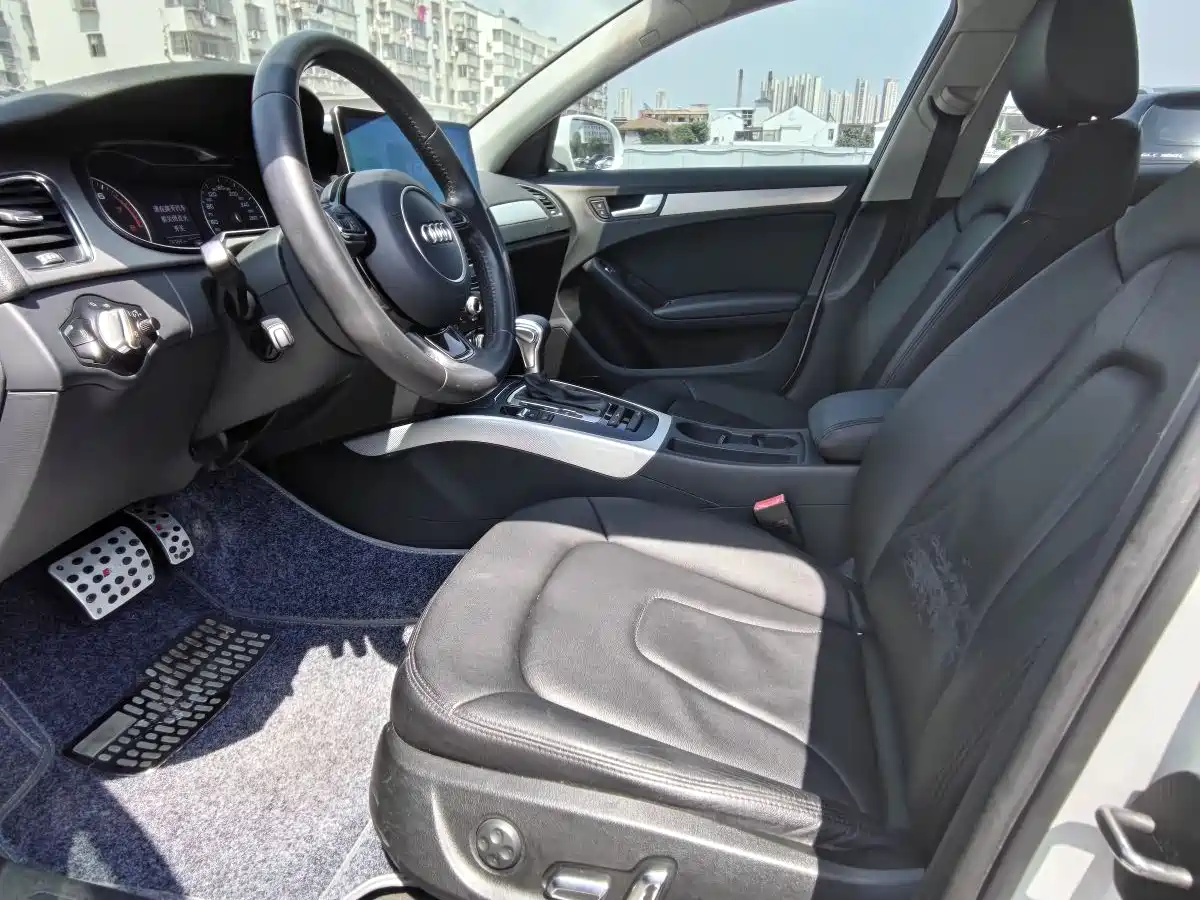Audi A4L 2013 35 TFSI Automatic Standard фото 10