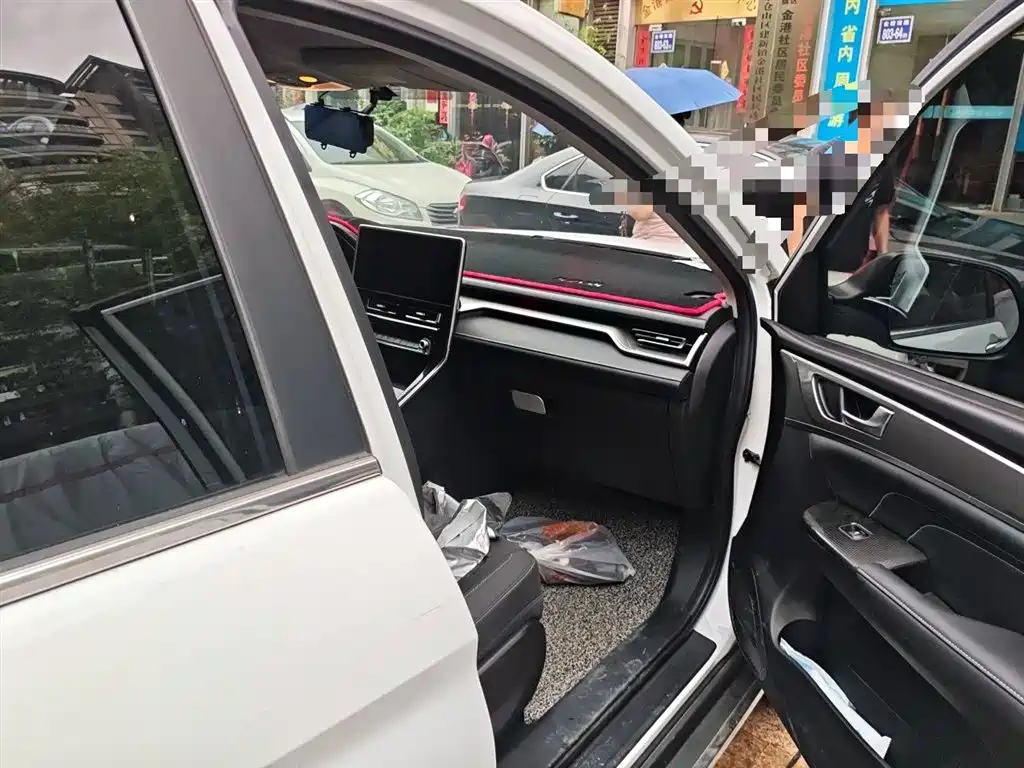 Haval M6 2021 PLUS 1.5T DCT Elite Smart Connect фото 20