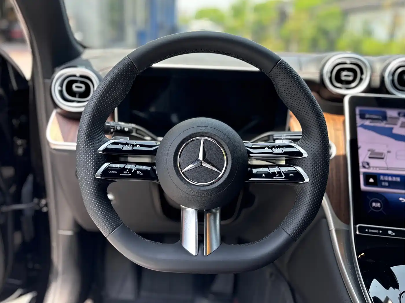 Mercedes-Benz GLC 2024 Facelift GLC 300 L 4MATIC Sport 5-seater фото 15