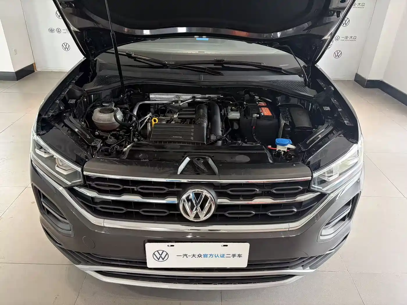 Volkswagen Tayron 2020 280TSI 2WD Comfort Smart Edition фото 3