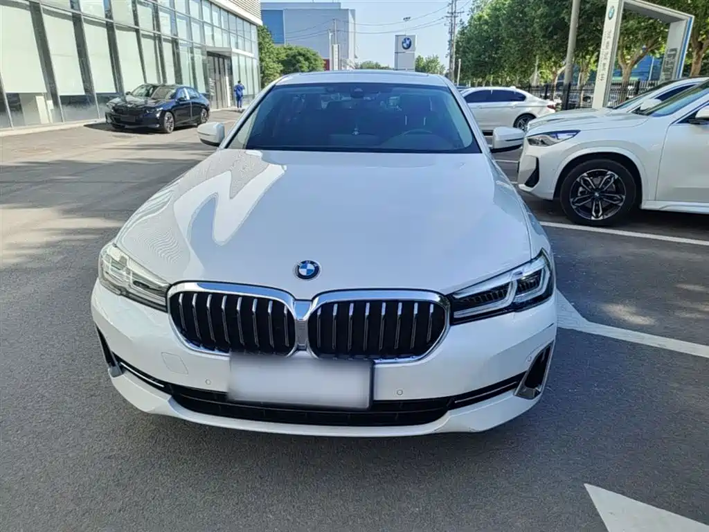 BMW 5-SERIES