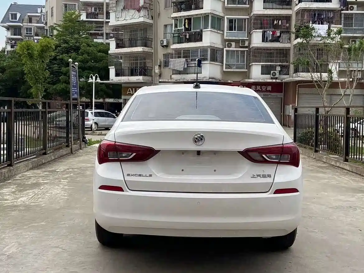 Buick Excelle 2018 15N CVT Elite фото 4