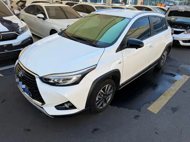 Toyota Yaris L 1.5L CVT, Люкс, PLUS