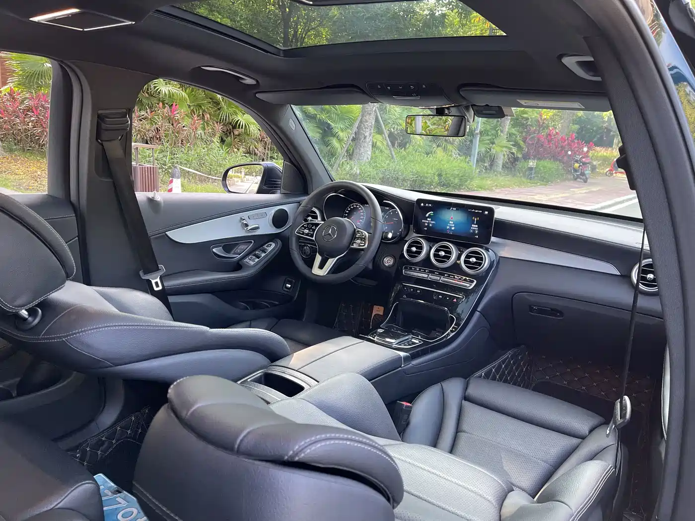 Mercedes-Benz GLC 2022 Facelift III GLC 260 L 4MATIC Dynamic фото 8