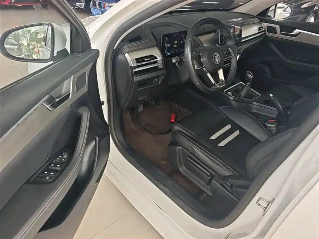BYD Qin Pro 2020 Surpass Edition 1.5TI Manual Luxury фото 16