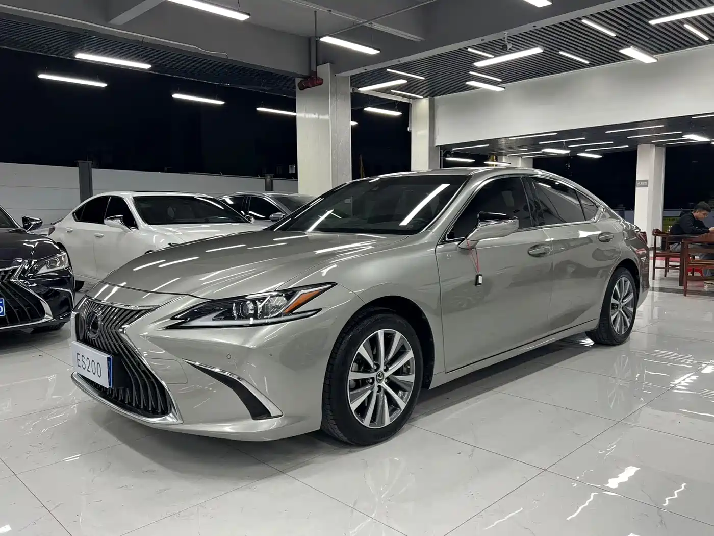 Lexus ES 2020 200 Excellence фото 3