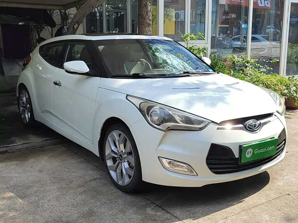 Hyundai Veloster 2015 2012 1.6L Automatic Luxury Edition