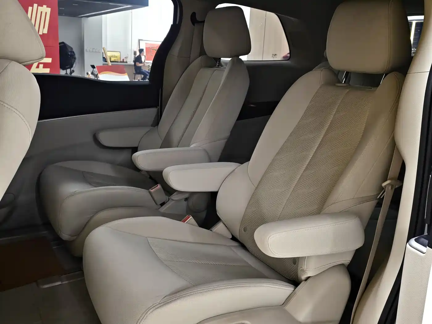 Buick GL8 2021 Land Business Class 652T Comfort фото 11