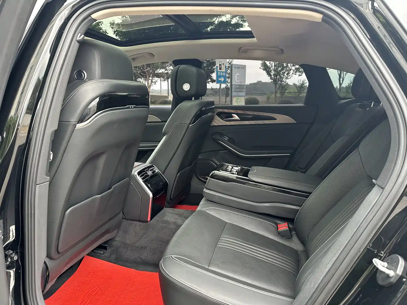 Hongqi H9 2020 2.0T Smart Connection Qi Xiang Edition фото 9