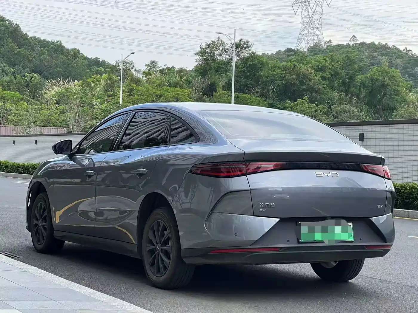 BYD e7 2025 Model 520 Intelligent Travel Edition фото 10