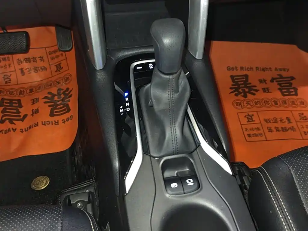 Toyota Corolla Cross 2023 2.0L Elite Edition фото 14
