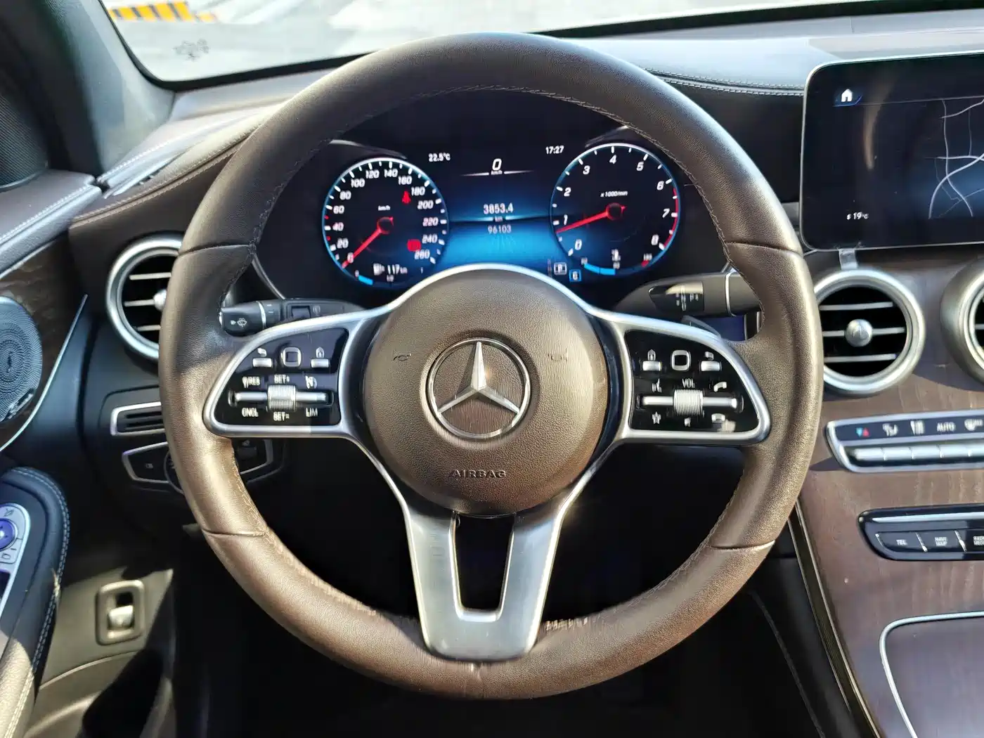 Mercedes-Benz GLC 2020 GLC 260 L 4MATIC Luxury фото 21