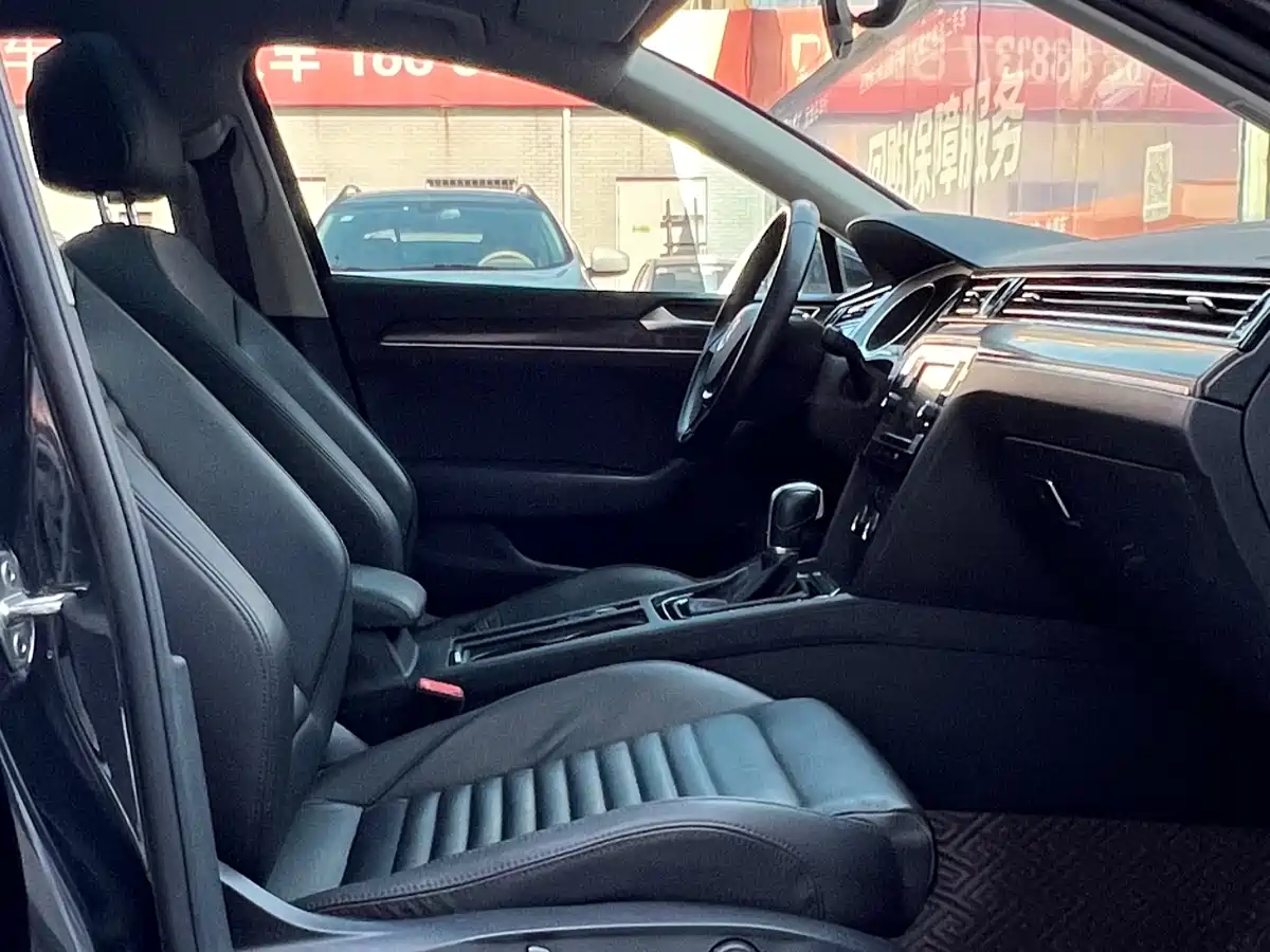 Volkswagen Magotan 2019 330TSI DSG Leading China VI фото 20